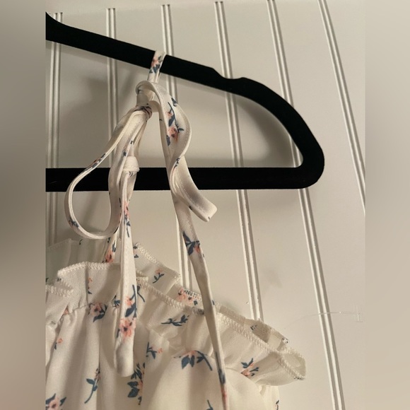 Lulu’s white floral print shoulder tie dress - Picture 8 of 9